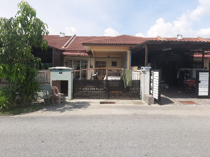 FACING OPEN SINGLE STOREY Taman Intan Baiduri Salak Tinggi Sepang