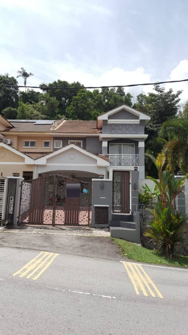 CORNER LOT 2 Storey Semi D Ukay Perdana Ampang - photo 1