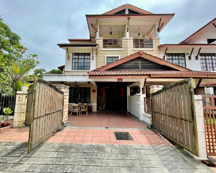 END LOT PARTIALLY FURNISHED 3 Storey Mutiara Bukit Jalil Kuala Lumpur
