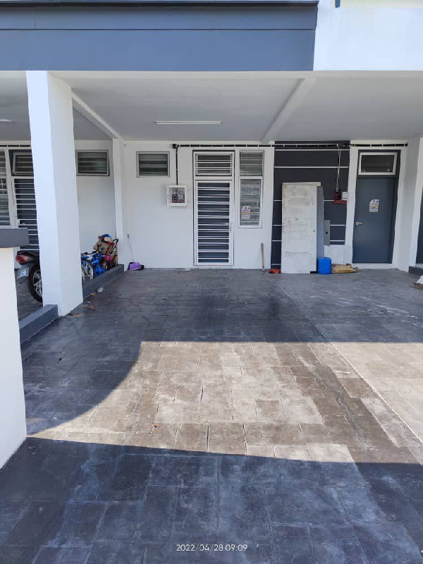 TOWNHOUSE LOWER UNIT Kita Bayu Cybersouth Dengkil Selangor - photo 1