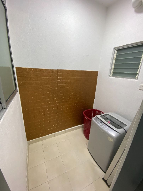 PARTIAL FURNISHED Condominium Lakefront Home Cyberjaya Selangor - photo 2