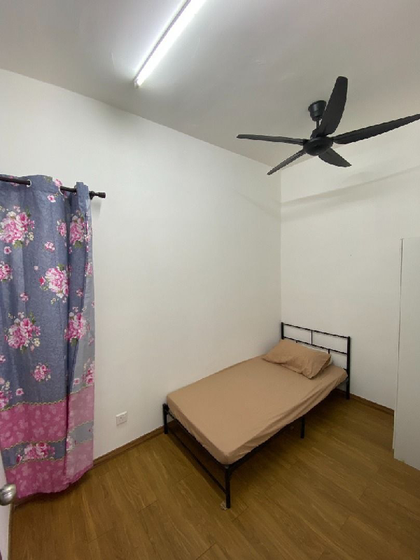 PARTIAL FURNISHED Condominium Lakefront Home Cyberjaya Selangor - photo 6