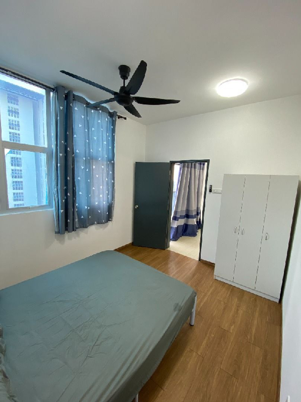 PARTIAL FURNISHED Condominium Lakefront Home Cyberjaya Selangor - photo 10