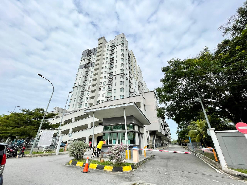 CORNER UNIT Apartment Villa Tropika Sungai Tangkas Bangi - photo 1