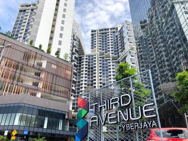FURNISHED Third Avenue Condo Cyberjaya