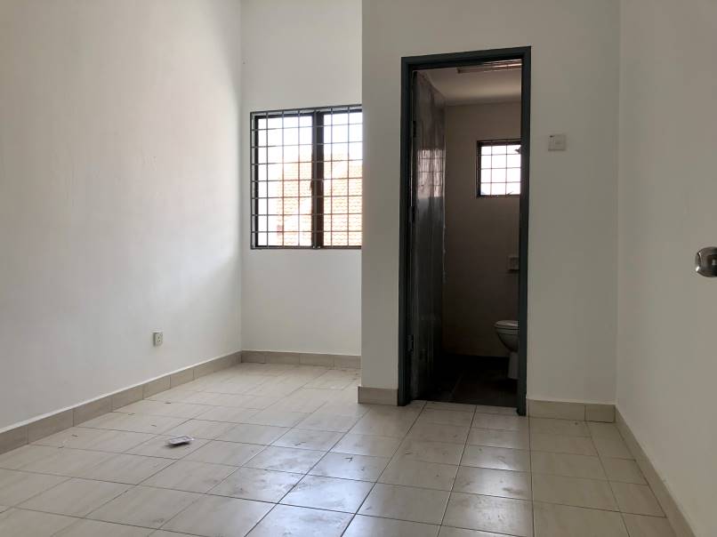 FREEHOLD 2Sty Terrace Desa Coalfields Sungai Buloh - photo 4