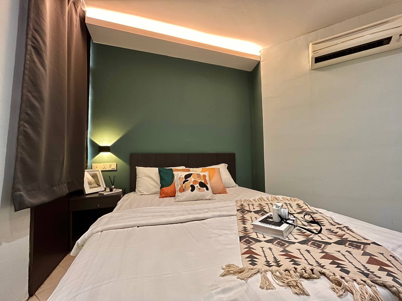 FULLY FURNISHED Q INN PJS 8  Queen Bed by Zainal - photo 2