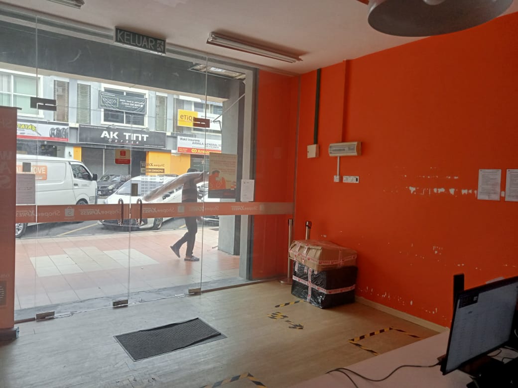 Alam Avenue  Section 16  ground floor by Zainal - photo 3