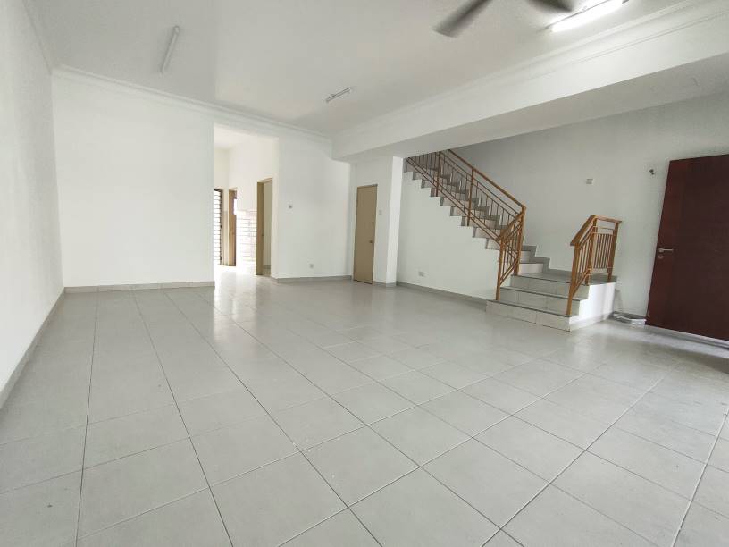 22x70 Freehold Desa Coalfields by Benson - photo 2