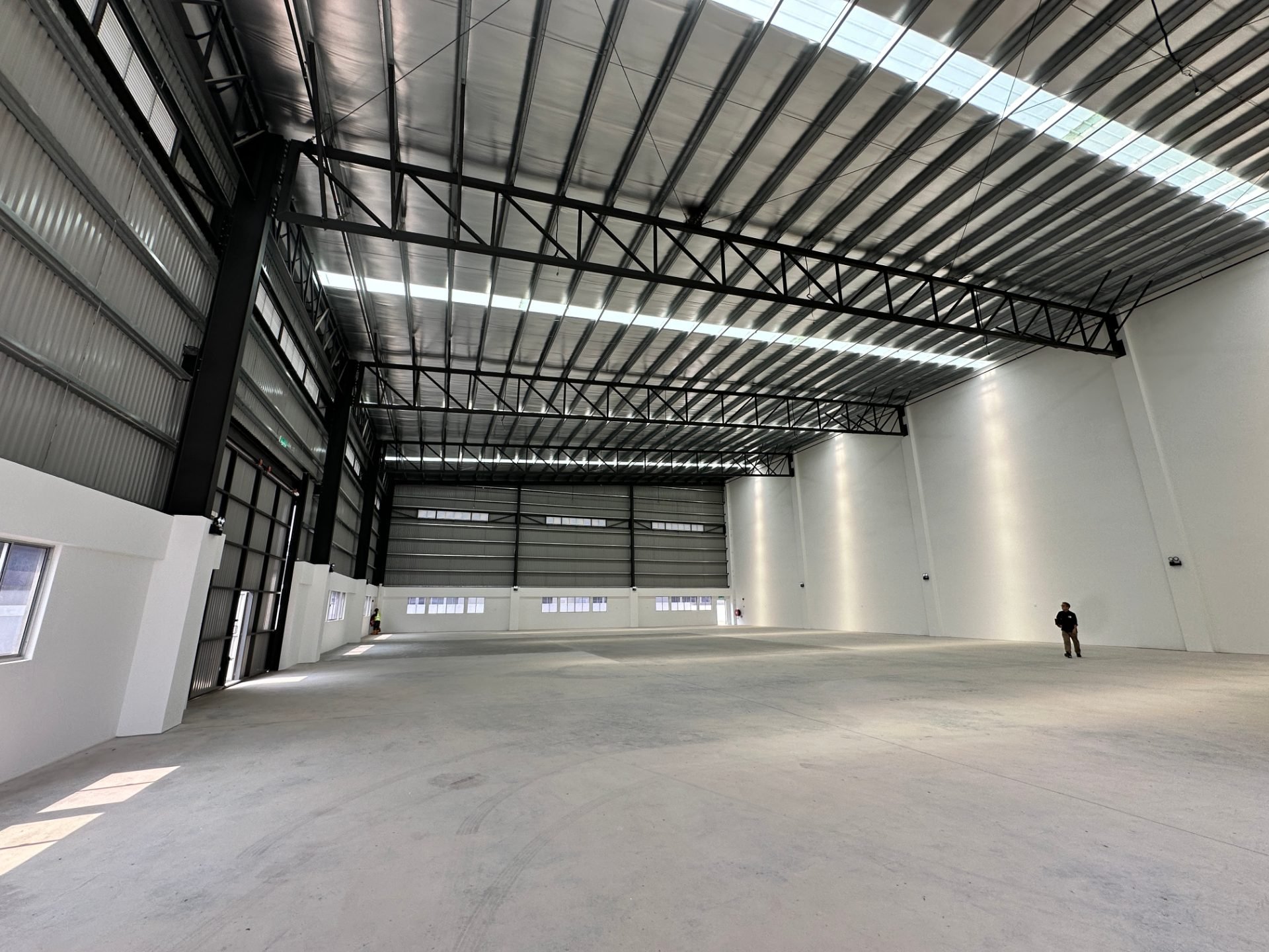 New VP Semi Detached Factory @ Serenia Industrial Park Dengkil Sepang Kota Warisan - photo 2