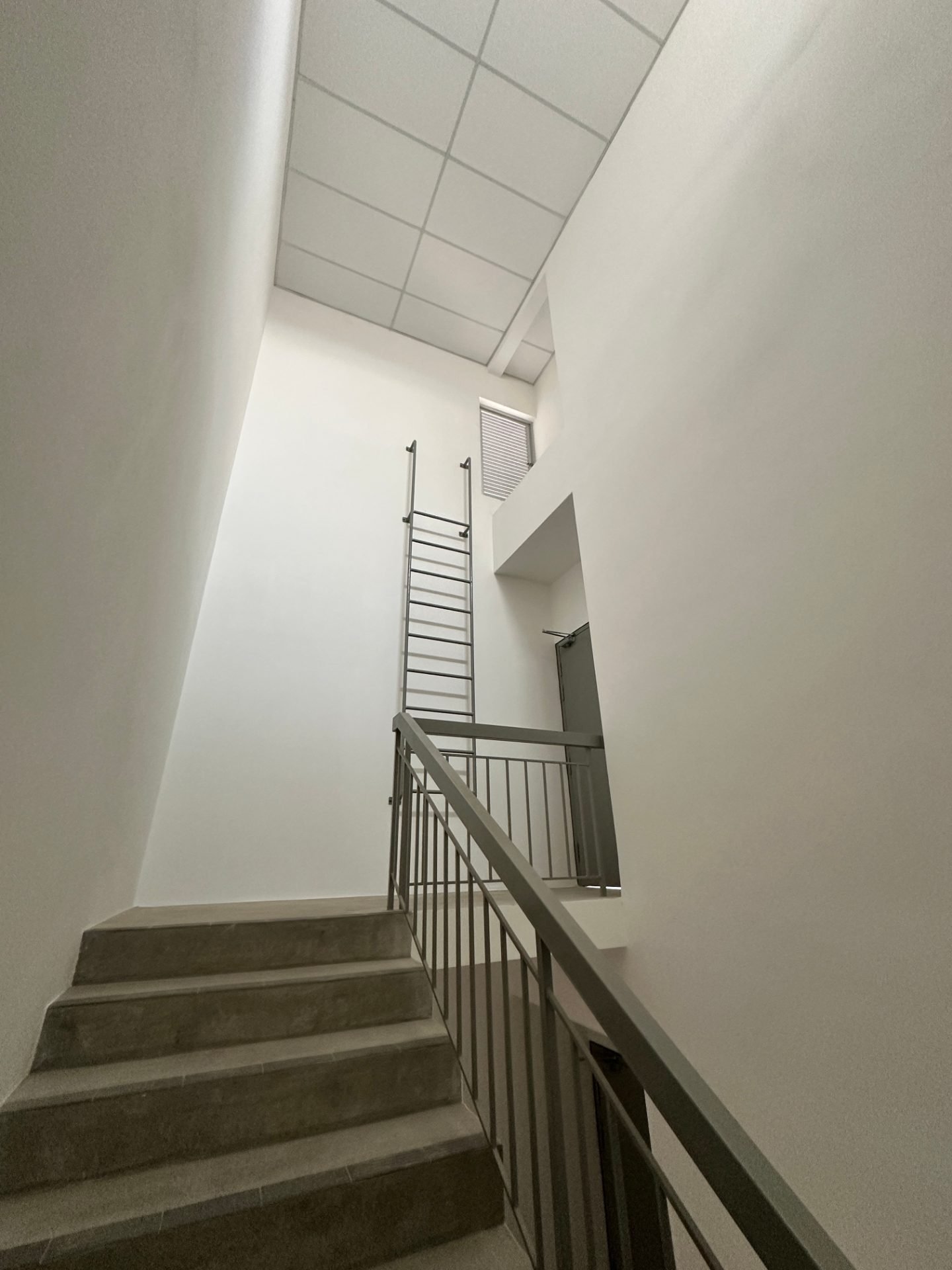New VP Semi Detached Factory @ Serenia Industrial Park Dengkil Sepang Kota Warisan - photo 3