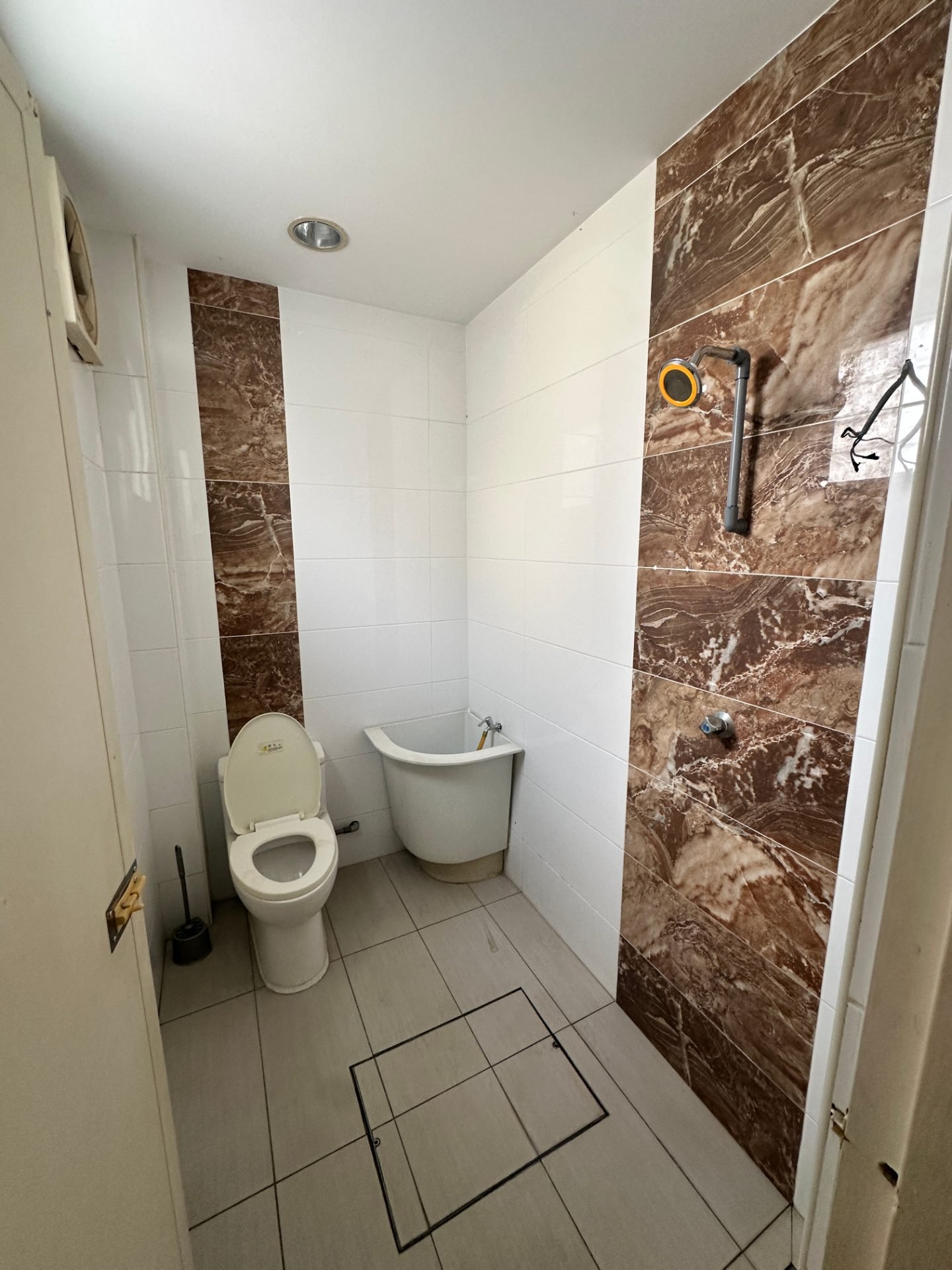2 Storeys Kepong Baru Landed End Lot with ample parking lot side and back - photo 6