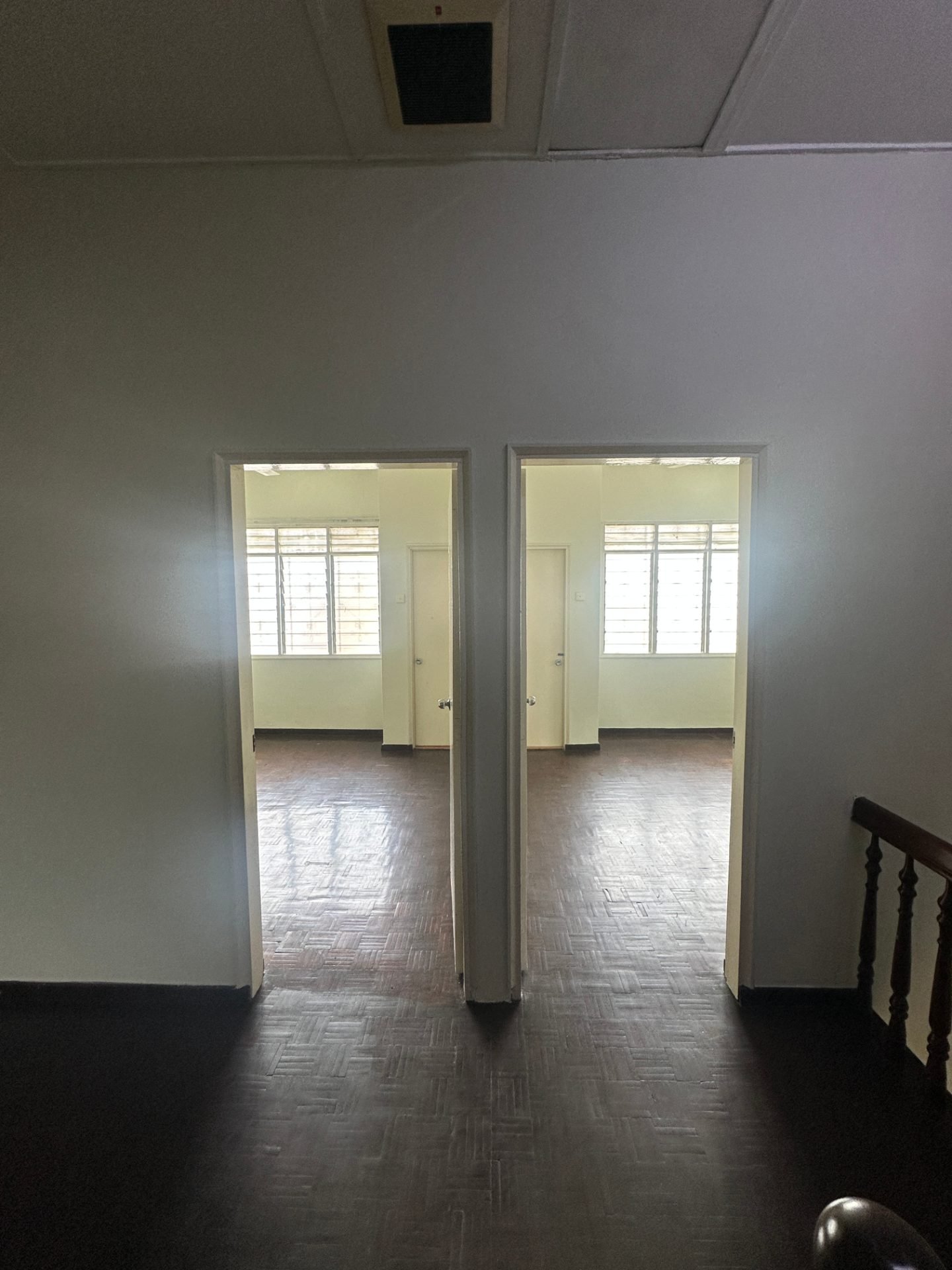 2 Storeys Kepong Baru Landed End Lot with ample parking lot side and back - photo 8