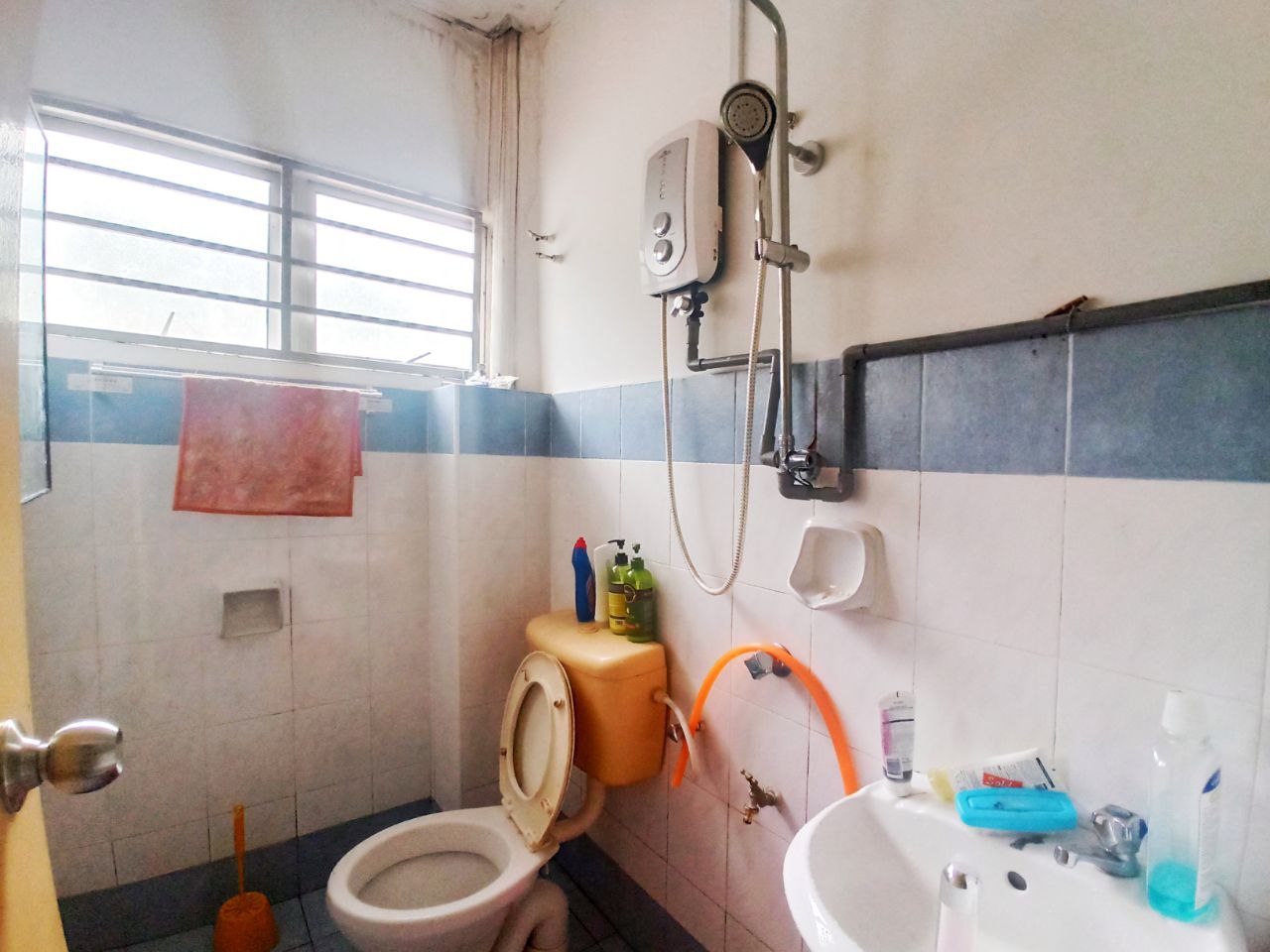 DOUBLE STOREY, BANDAR SAUJANA UTAMA - photo 2