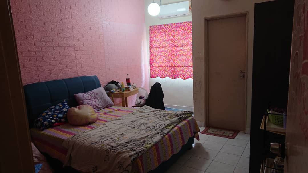 Double Storey at Taman Bukit Indah Sungai Buloh - photo 6
