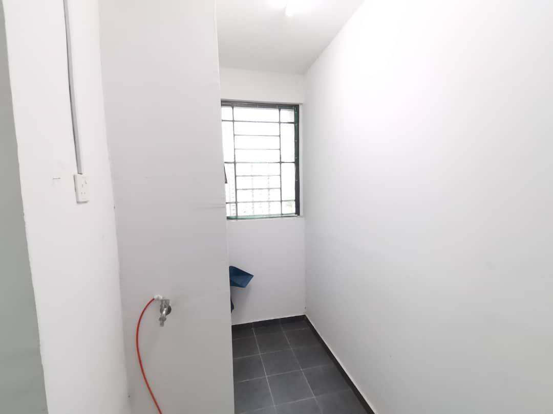 RESIDENSI LAGUNA BIRU 2, TAMAN TASIK BIRU, KUNDANG - photo 12