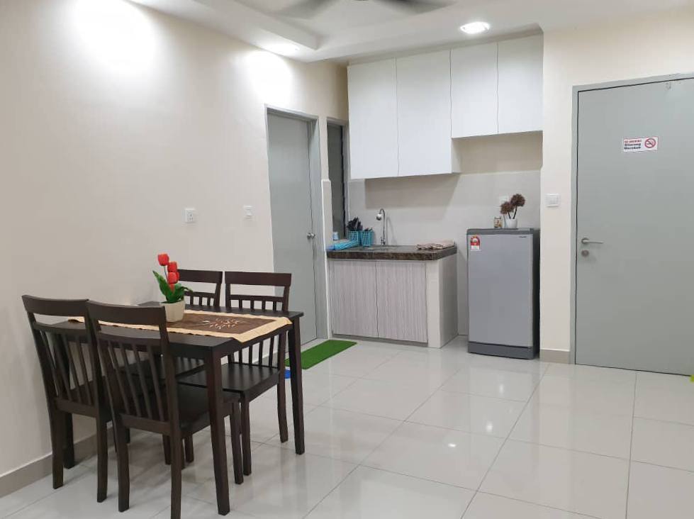 Sentrovue Block B Service Apartment, Puncak Alam - photo 4