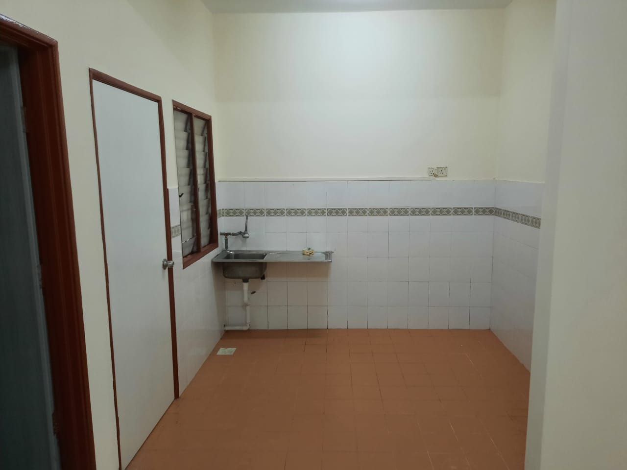 Double Storey House, Saujana Utama 1,Sungai Buloh - photo 7