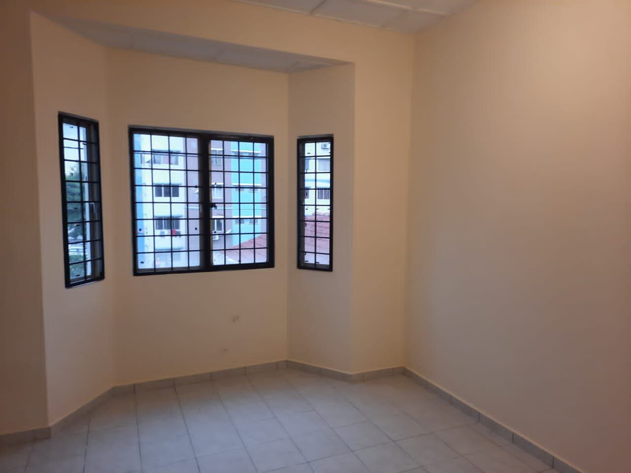 Double Storey House, Saujana Utama 1,Sungai Buloh - photo 13