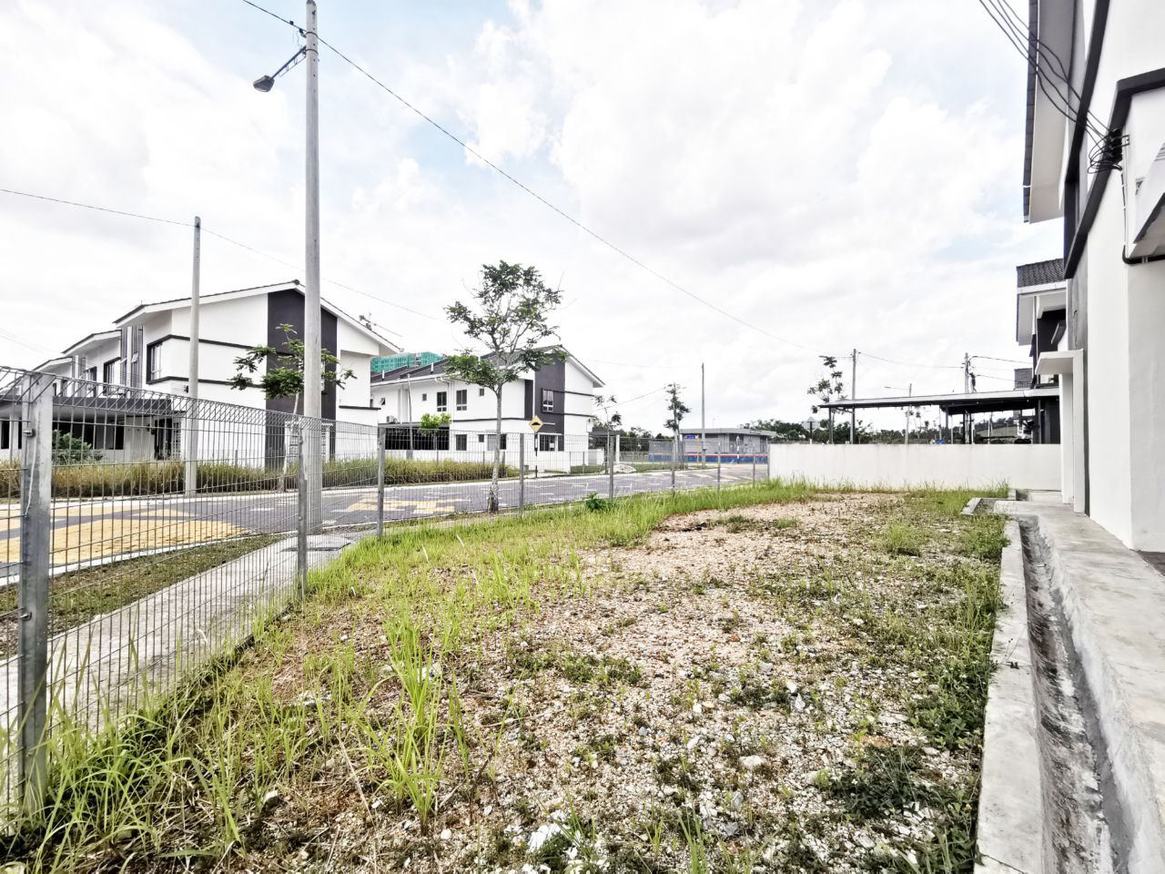 Double Storey Irama Perdana Puncak Alam CORNER LOT - photo 3