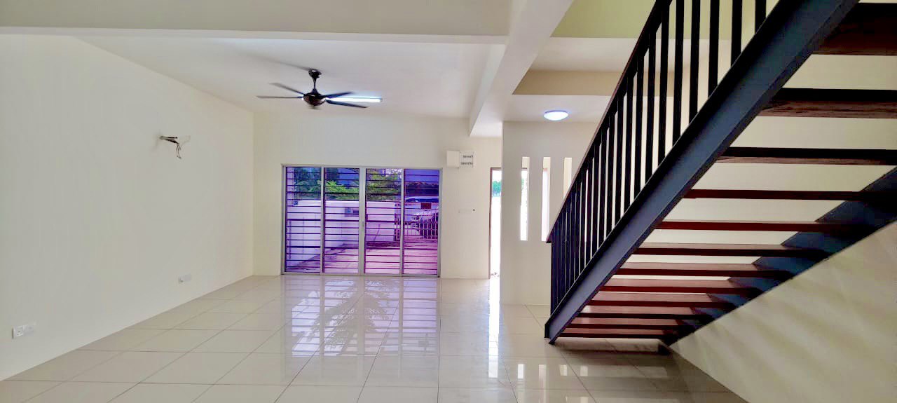 2 Storey Aquilla Taman Alam Sutera Puncak Alam - photo 4