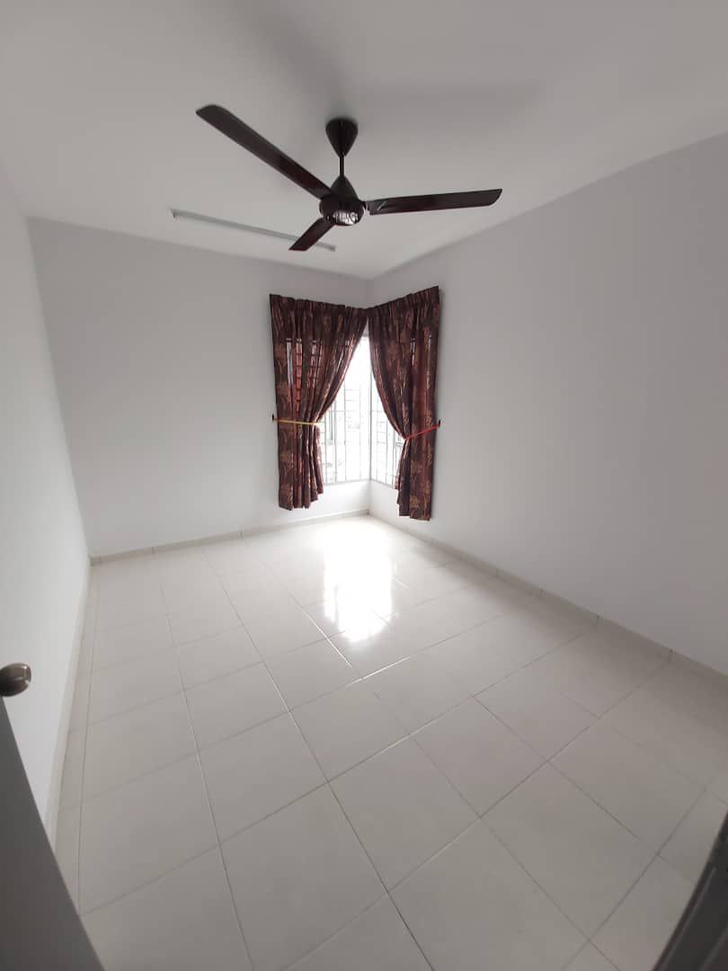 RESIDENSI LAGUNA BIRU 2, TAMAN TASIK BIRU, KUNDANG - photo 9