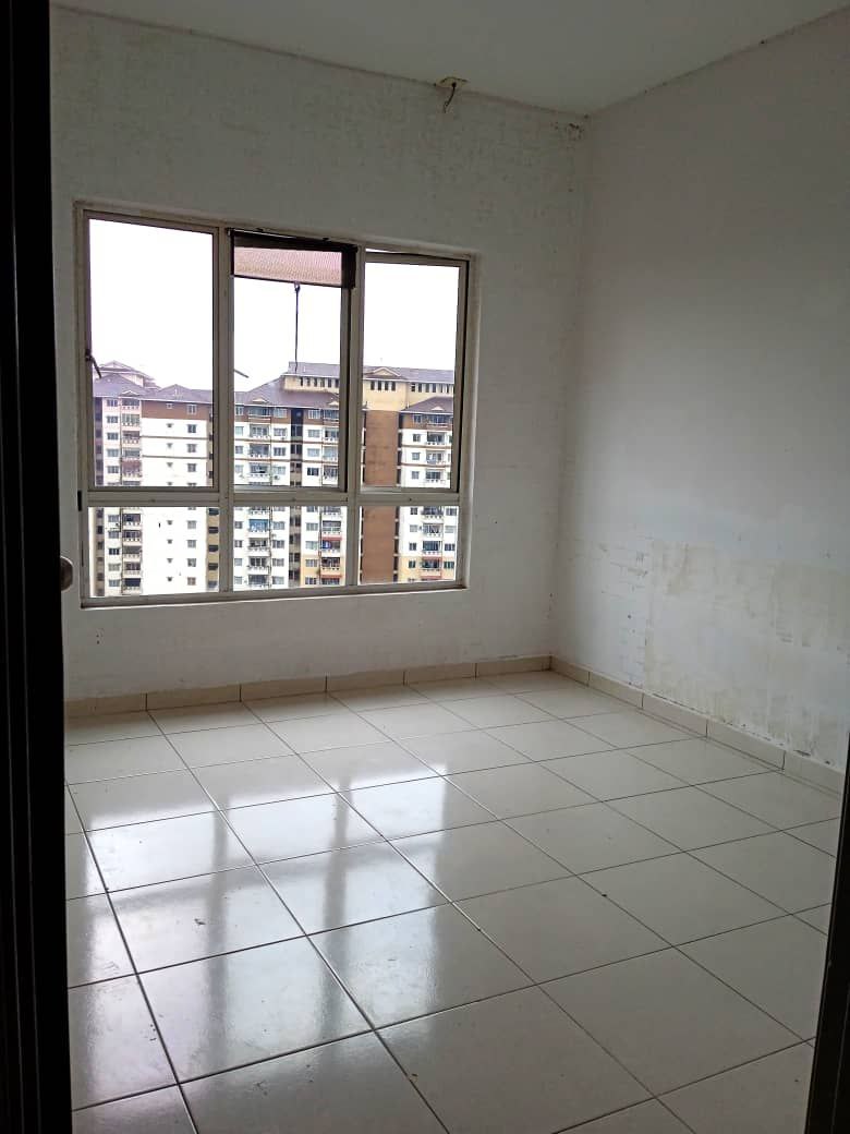 RESIDENSI LAGUNA BIRU 2, TAMAN TASIK BIRU, KUNDANG - photo 9