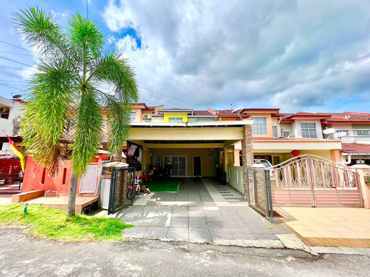 Double Storey Terrace Taman Bukit Indah Sg Buloh - photo 2