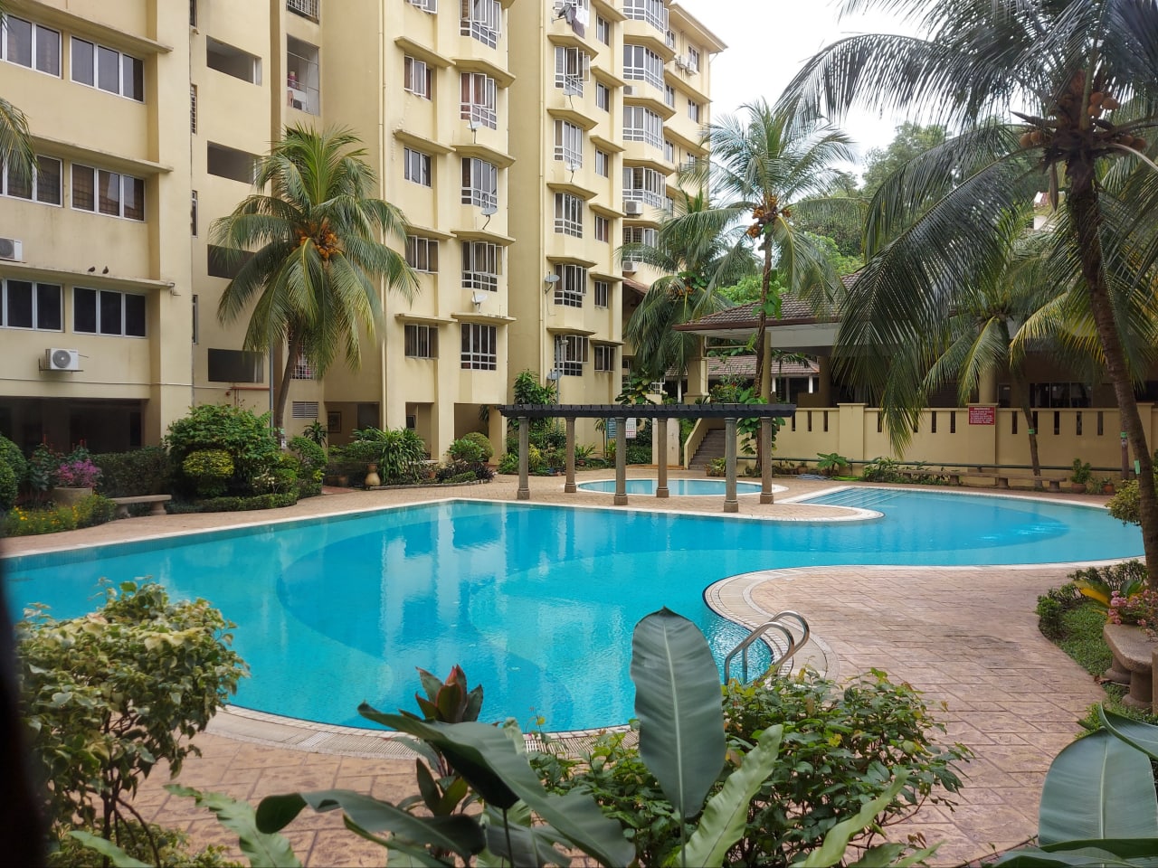 Astana Putra Condo Tmn Bukit Rahman Putra Sg Buloh - photo 11