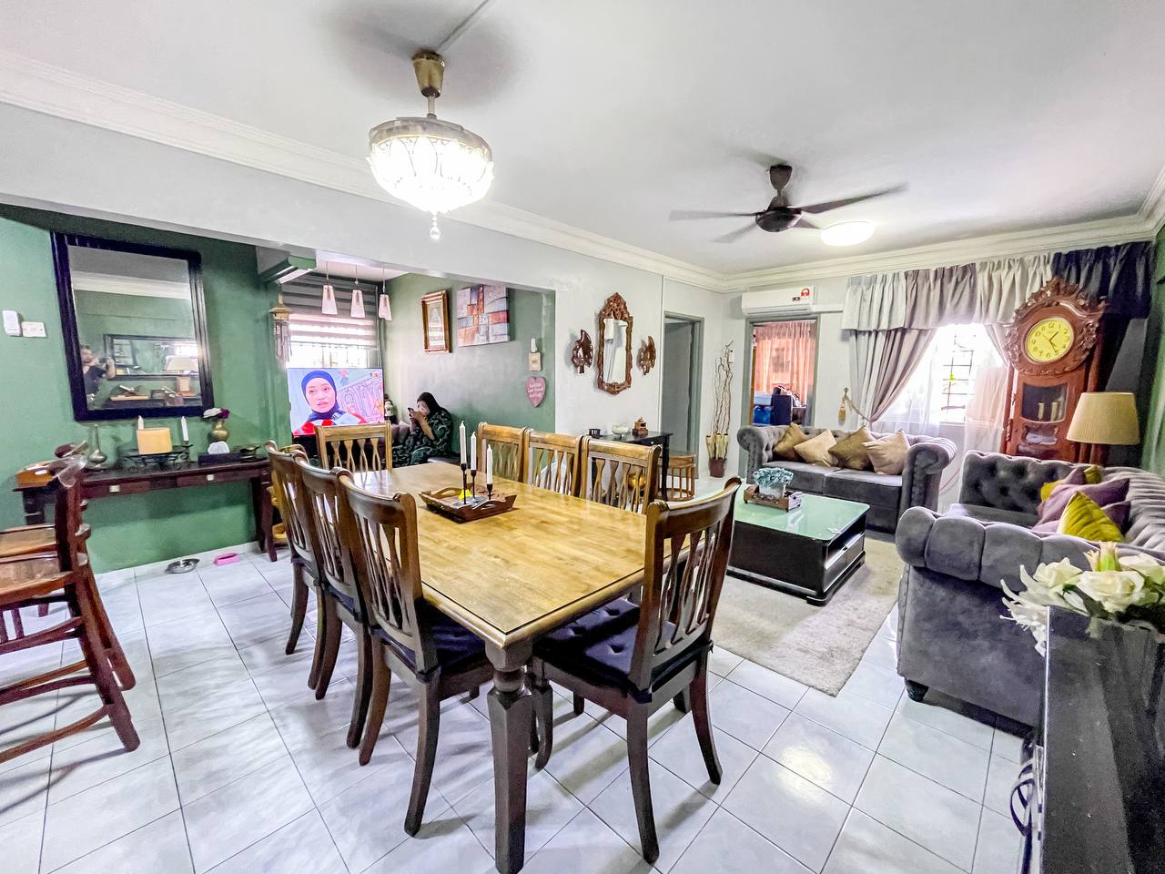 CORNER UNIT Apt Subang Suria, Seksyen U5 Shah Alam - photo 4