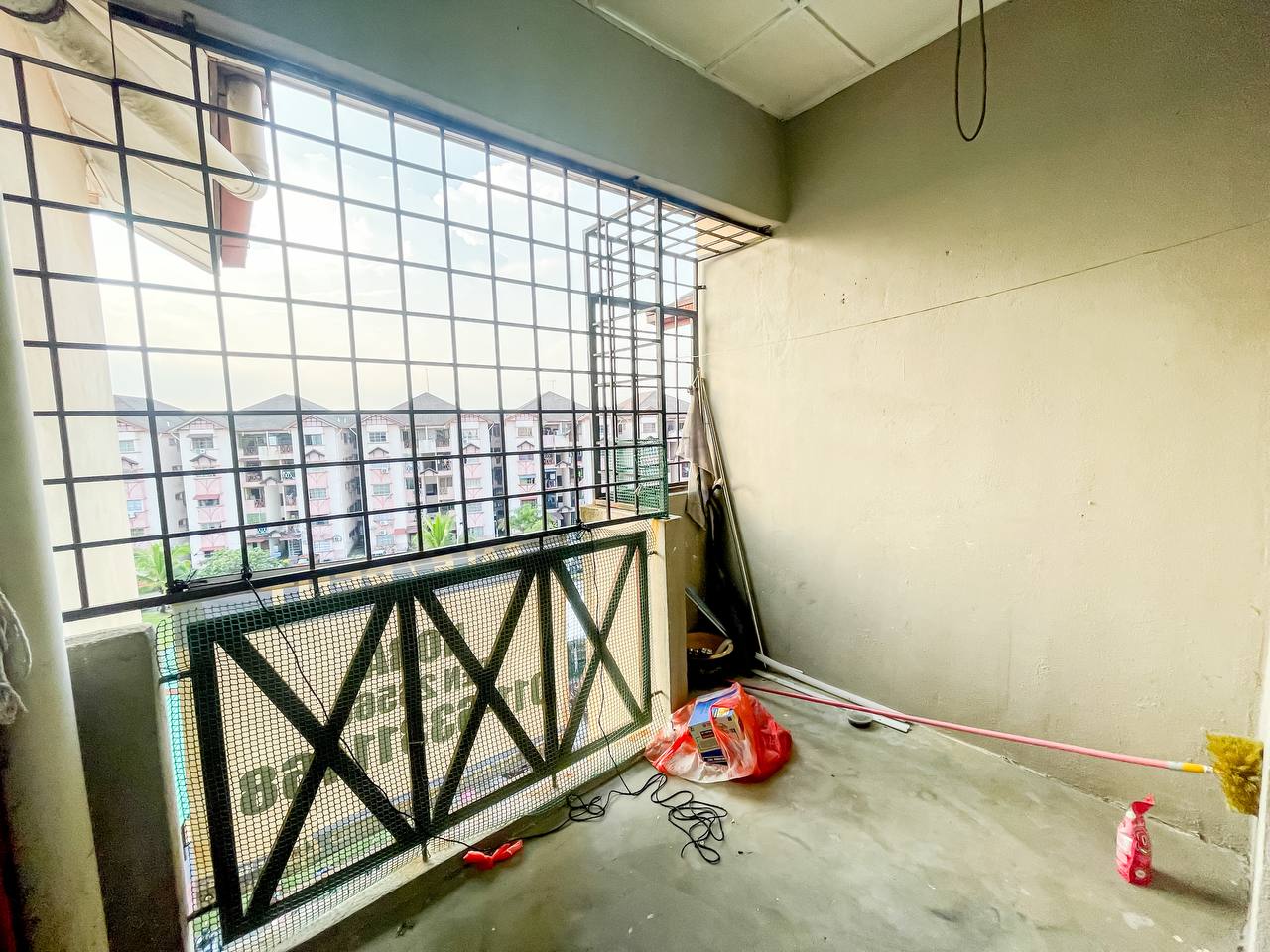 LEVEL 4 Apartment Jasmin Subang Bestari Shah Alam - photo 2
