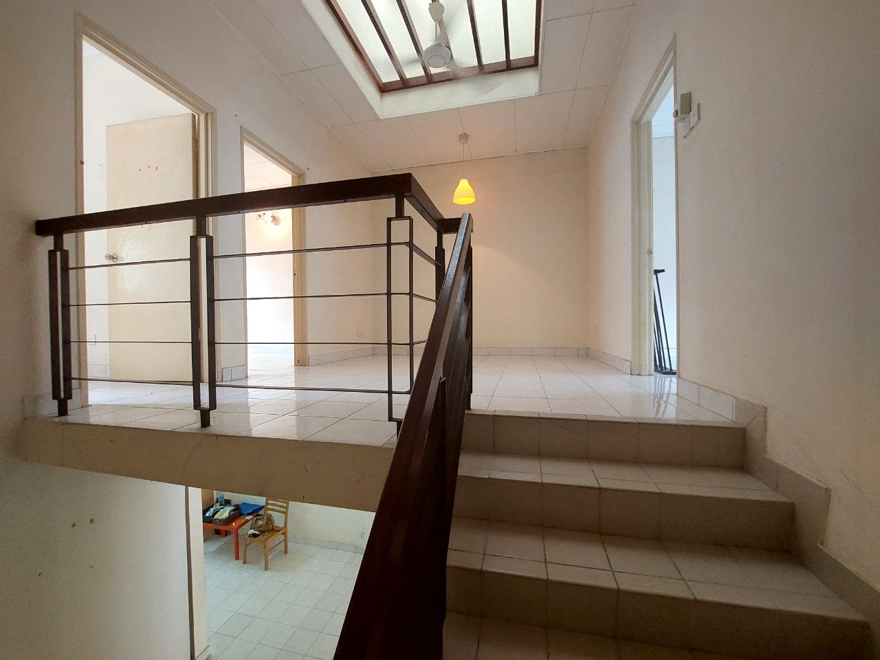 2 Storey House Intermediate Bukit Subang, Selangor - photo 7