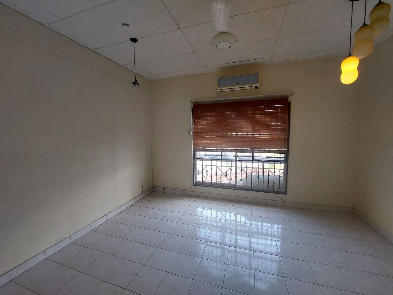 2 Storey House Intermediate Bukit Subang, Selangor - photo 10