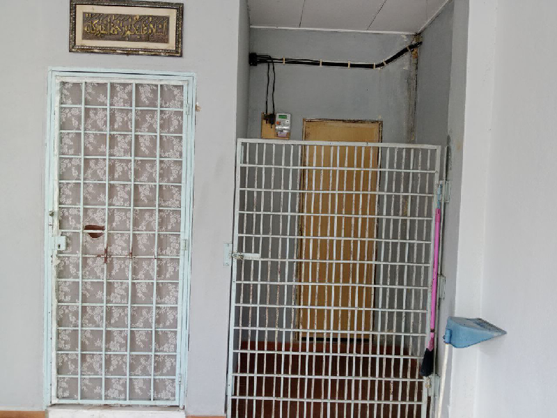 Terrace House Pantai Hillpark - photo 4