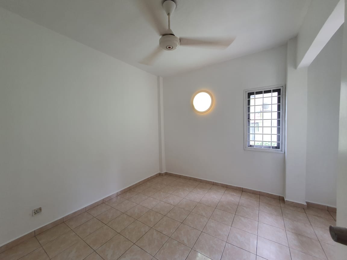 Mutiara Condominium Bukit Indah Ampang - photo 9