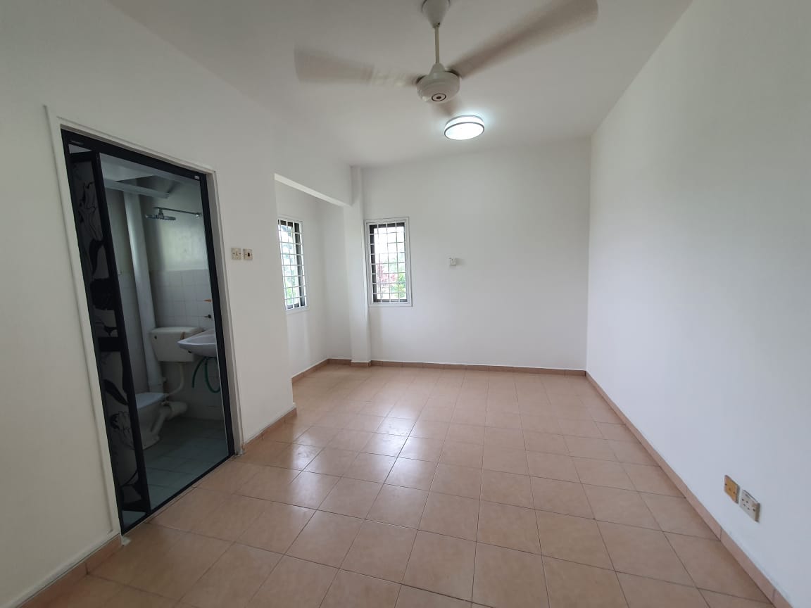 Mutiara Condominium Bukit Indah Ampang - photo 13