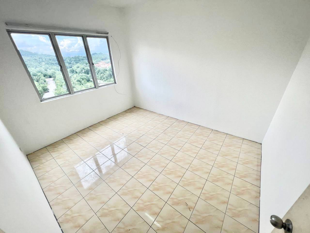 Apartment Desaminium Rimba Seri Kembangan - photo 8