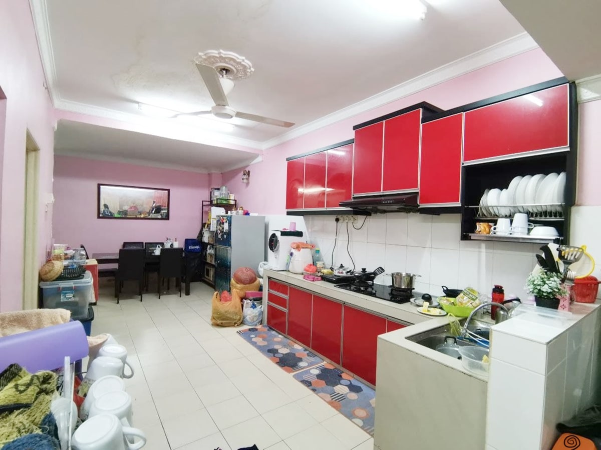 Single Storey Taman Seri Medan - photo 6