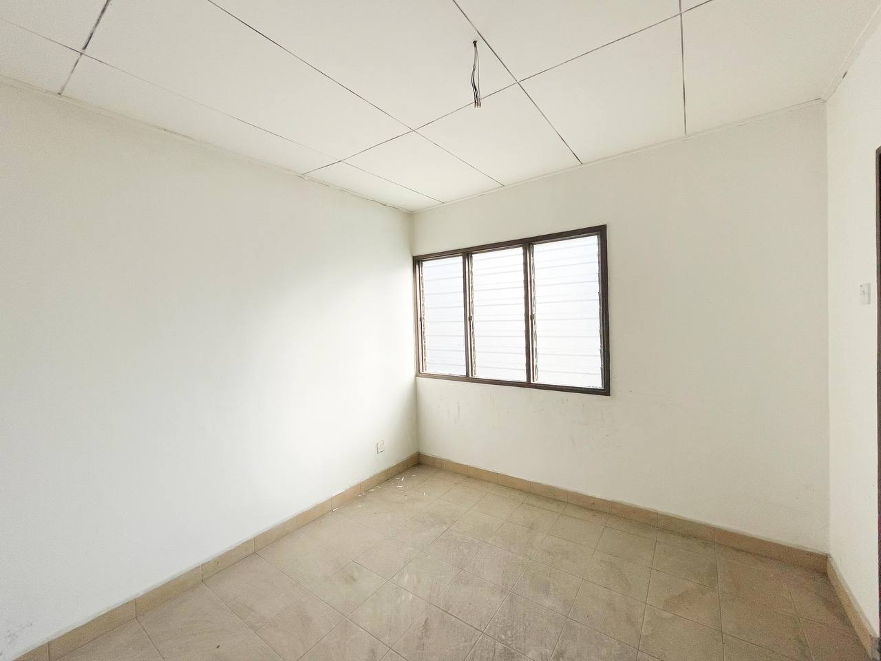 End Lot Double Storey Terrace Alam Perdana - photo 8