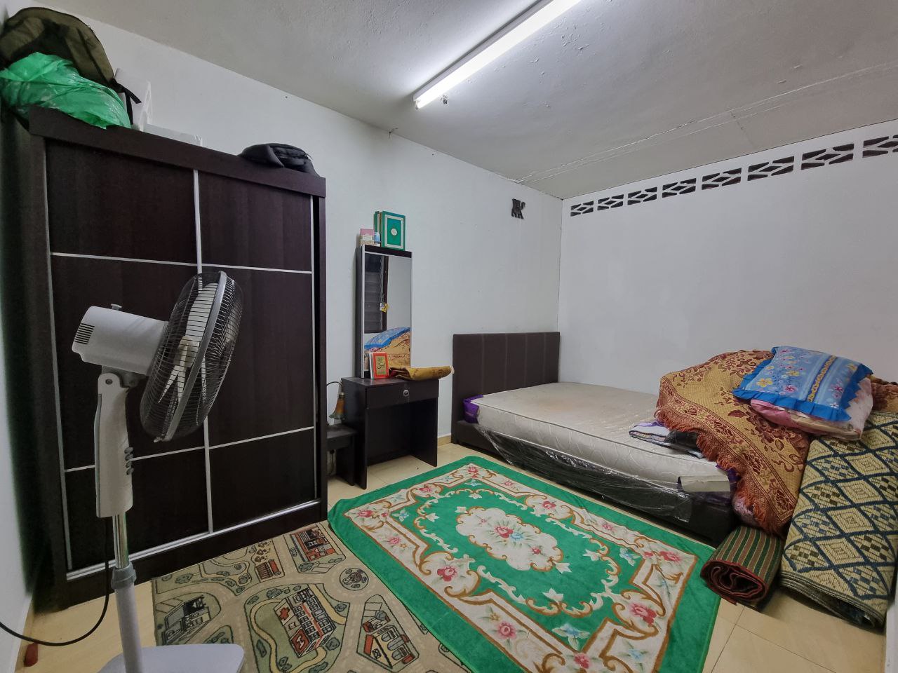 Renovated Double Storey Taman Medan Petaling Jaya - photo 3