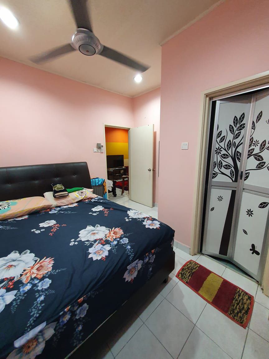 Double Storey Terrace Taman Bukit Subang - photo 4