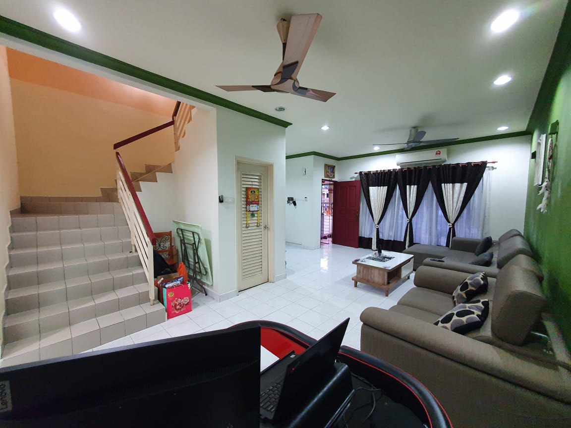 Double Storey Terrace Taman Bukit Subang - photo 5