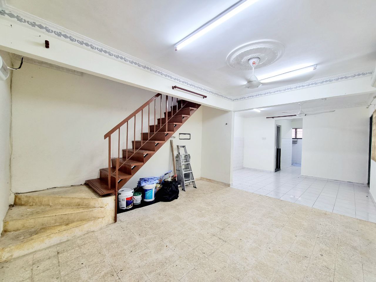 Corner Lot Double Storey Terrace Taman Sri Muda - photo 3