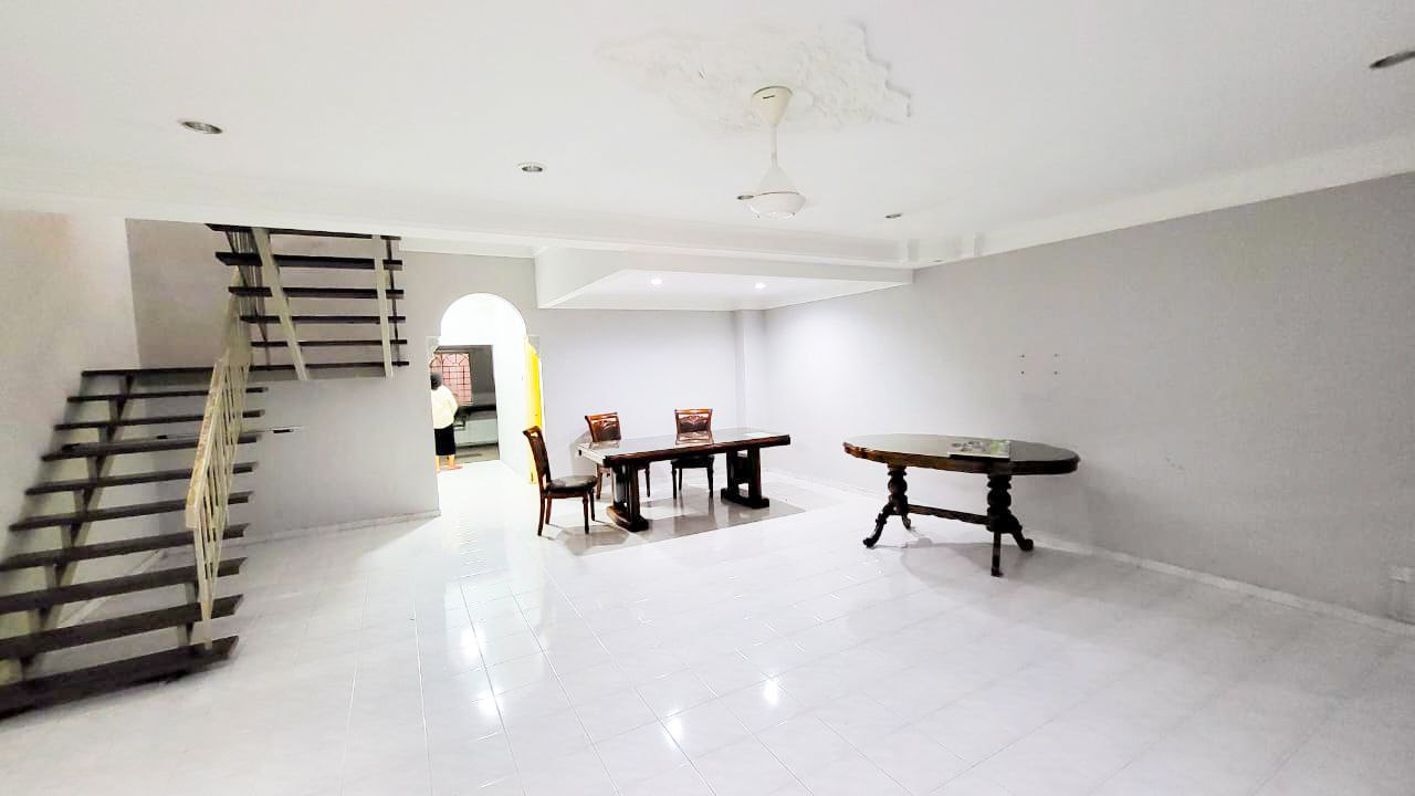 Double Storey Terrace Taman Bukit Angsana - photo 2
