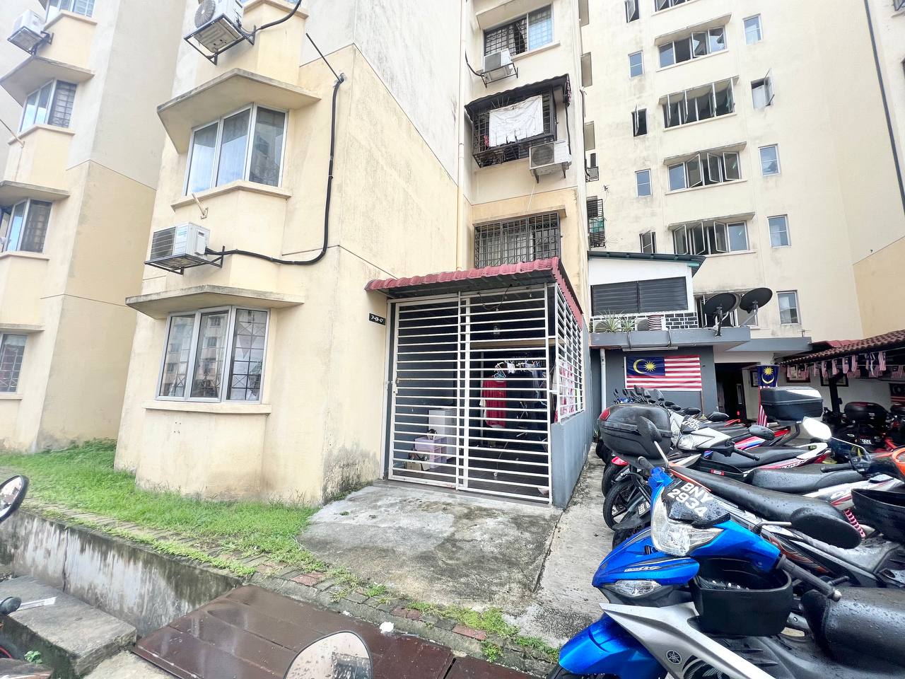 Apartment Subang Suria Seksyen U5 Shah Alam - photo 2