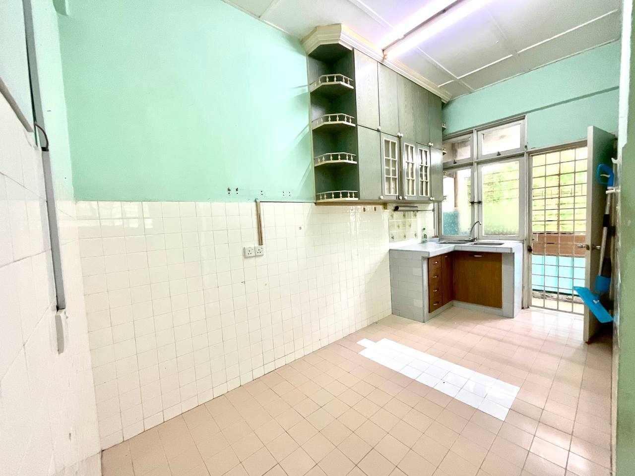 Upper Unit Townhouse Taman Bukit Teratai Ampang - photo 8