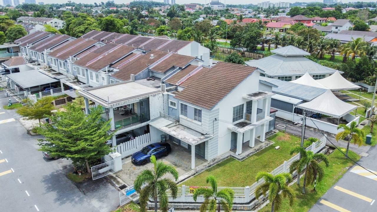 Corner Lot Double Storey Superlink Seri Bangi - photo 11