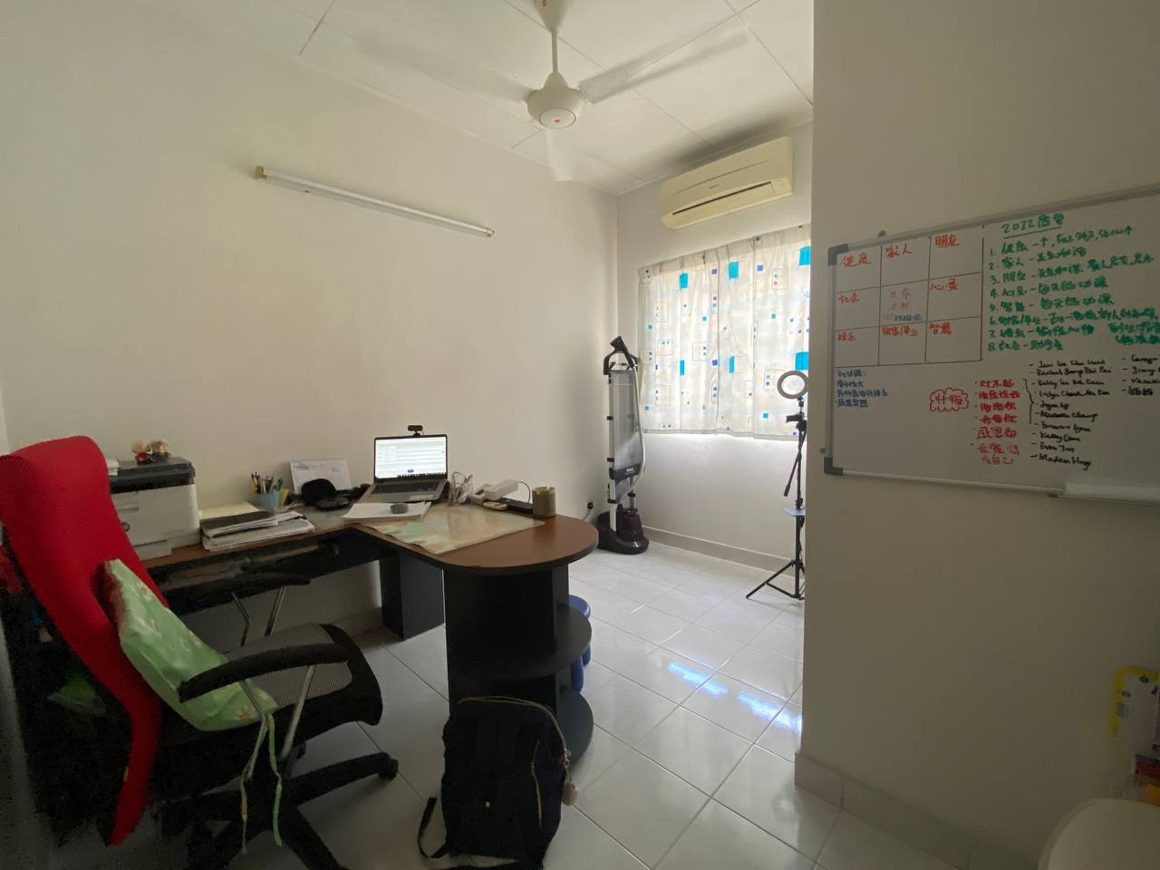 Corner Lot Double Storey Taman Bukit Subang - photo 11