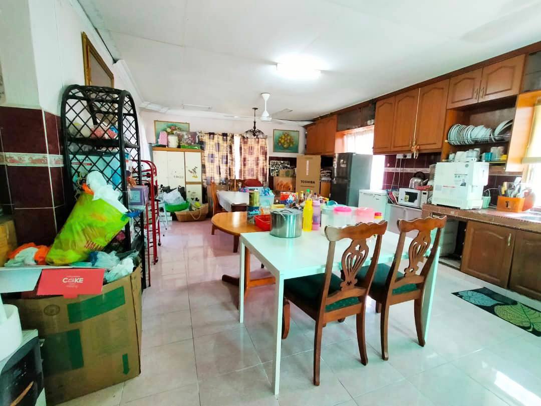 Corner Lot Double Storey Terrace Seksyen 7 - photo 11