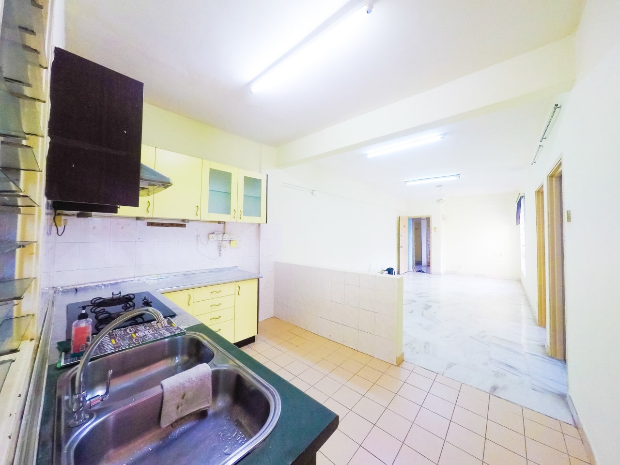 Pangsapuri Suria Jalan Kinrara Puchong Jaya - photo 11